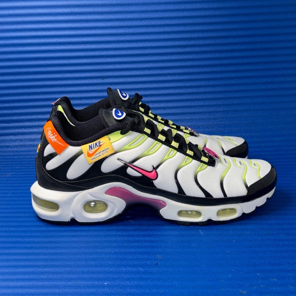 Size 9- Women’s Nike Air Max Plus Have A Nike Day Pink White Black CU4747-100